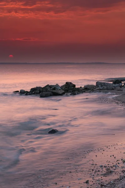 Playa de roca del amanecer — Foto de Stock