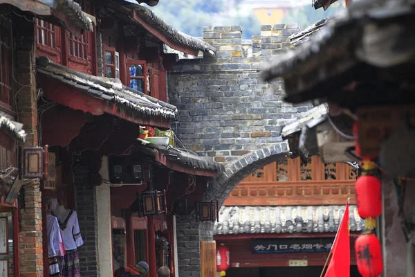 Lijiang casas antigas da cidade — Fotografia de Stock