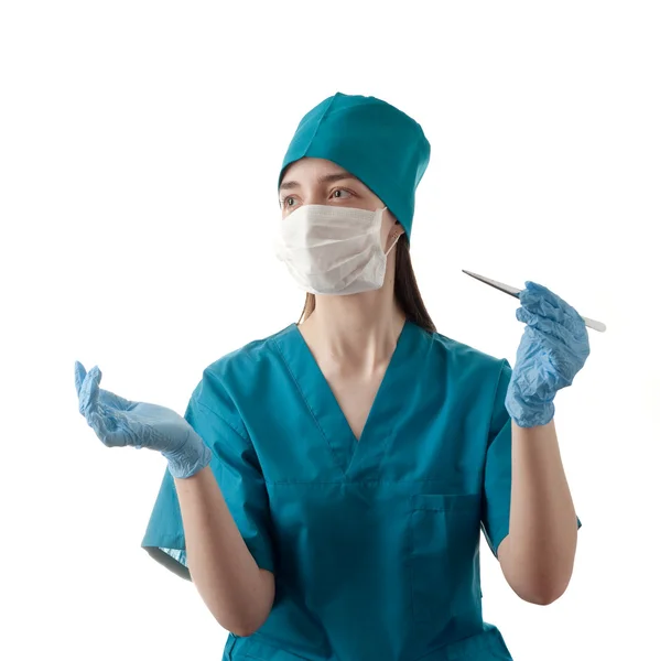 Sjuksköterska i en mask — Stockfoto