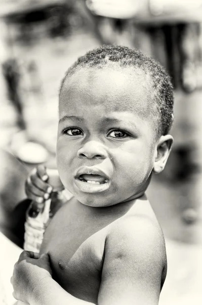 Benin baby weint — Stockfoto