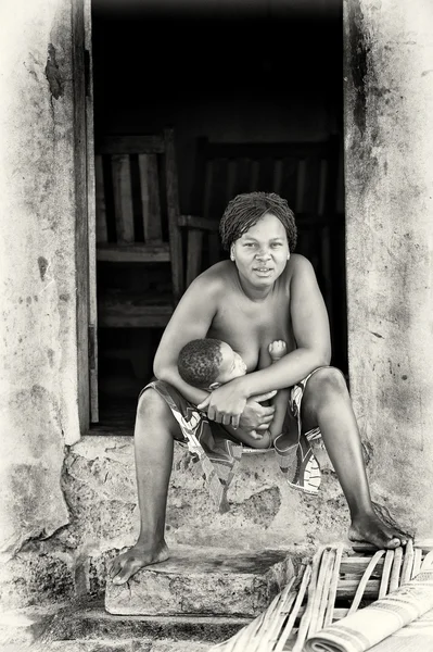 Dois meninos Benin jogar — Fotografia de Stock