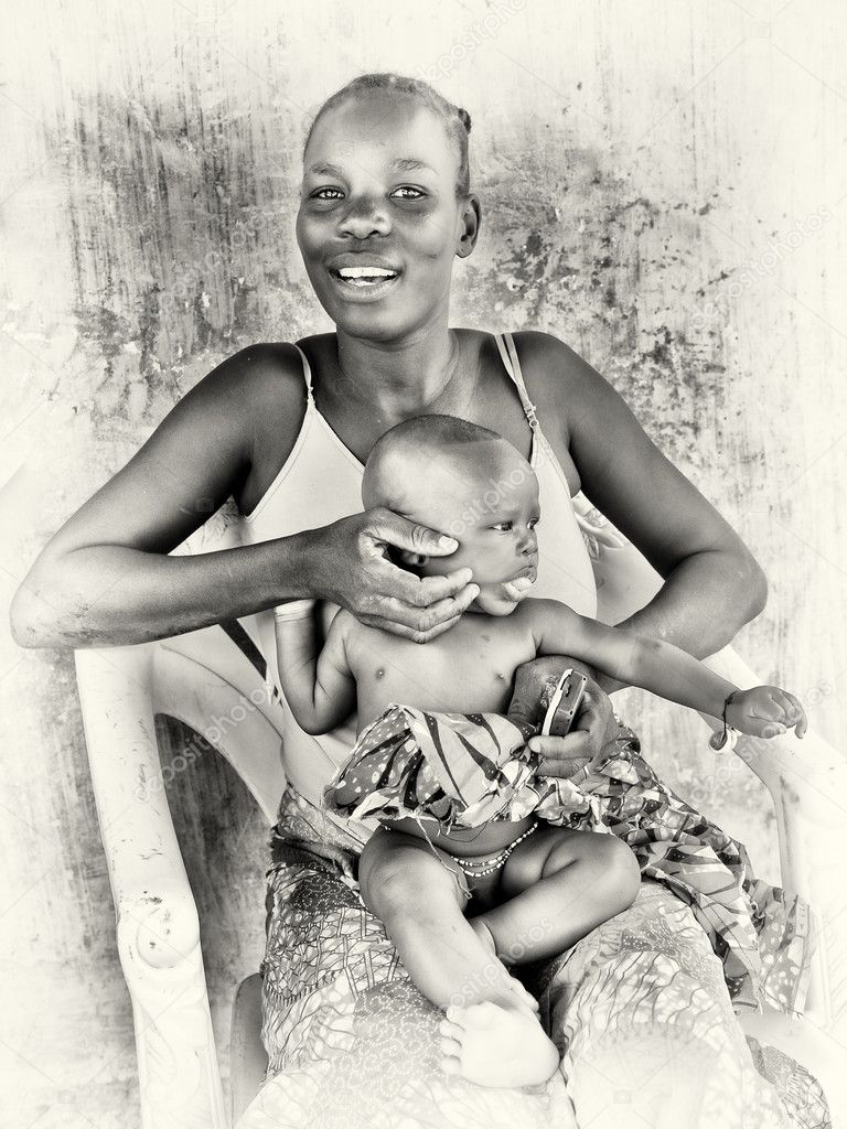 Benin Mere Avec Son Bebe Et Un Bebe Montre Une Langue Photo Editoriale C Siempreverde