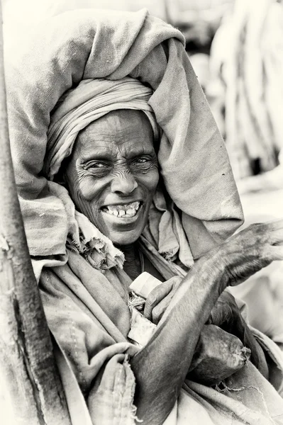 Dame éthiopienne optimiste — Photo