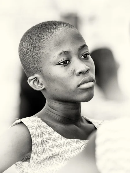 加纳女孩与思维的脸 — 图库照片
