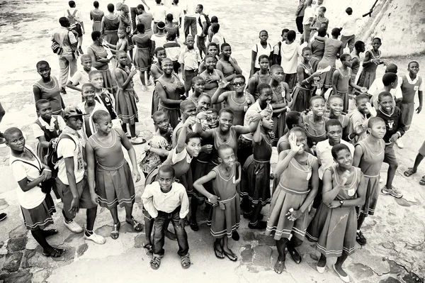 Grupp av ghananska vågor för kameran — Stockfoto