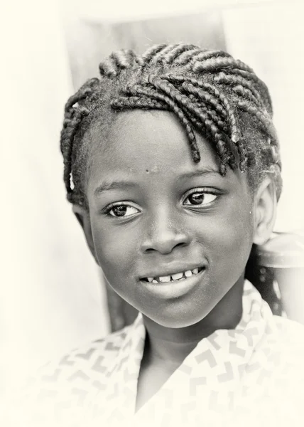Uma linda menina sorridente de Gana — Fotografia de Stock