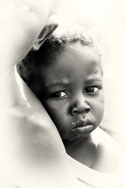 Dirty baby girl from Ghana — Stock Photo, Image