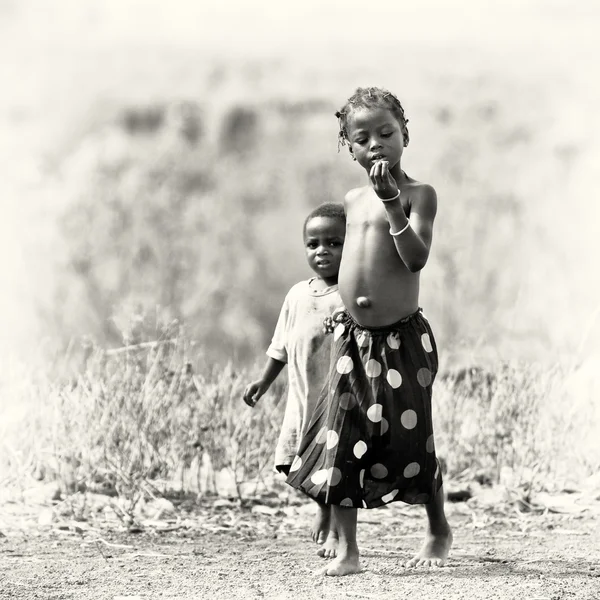 Twee zussen leven in ghana — Stockfoto