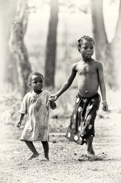 Gana üzerinden iki kız kardeş — Stok fotoğraf