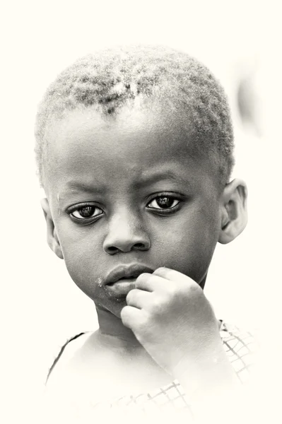 Маленький мальчик из Ганы — стоковое фото