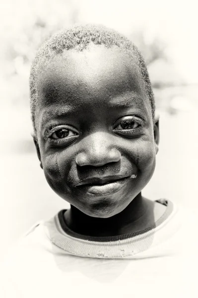 Little crying girl from Ghana — Stock Photo, Image