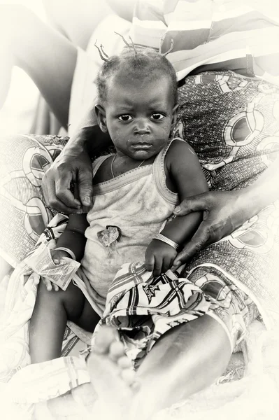 Маленькая девочка из Ганы — стоковое фото