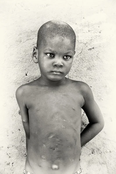 Un garçon ghanéen pose — Photo