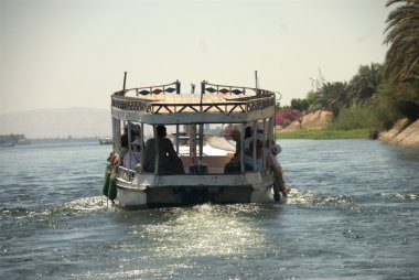 Nil Nehri geçerken
