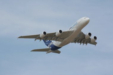 Airbus a380 uçan yüksek