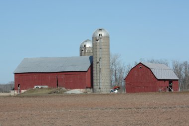 Rural Wisconsin Farm and Barns clipart