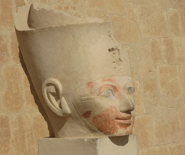 Big Head Egyptian Statue — Stock Photo, Image