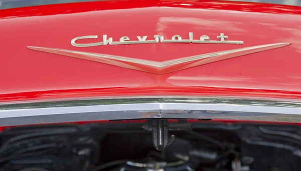1957 Chevy Convertible Hood Chevrolet Name — Stock Photo, Image