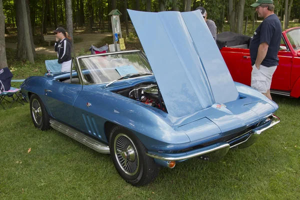 1965 corvette — Zdjęcie stockowe