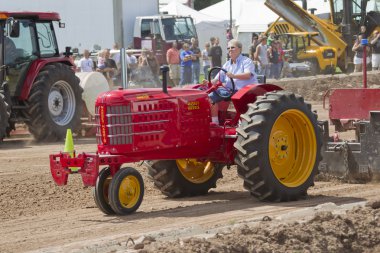 Massey harris super 101 traktör