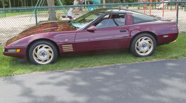 Fioletowy 1993 chevy corvette — Zdjęcie stockowe