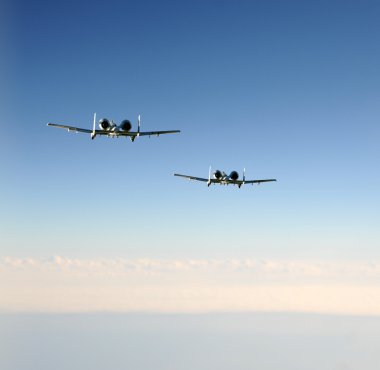 Uçuş iki jetfighters