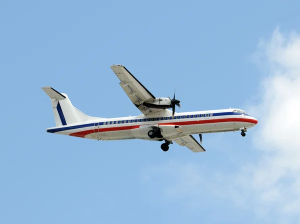 Avião turboélice — Fotografia de Stock