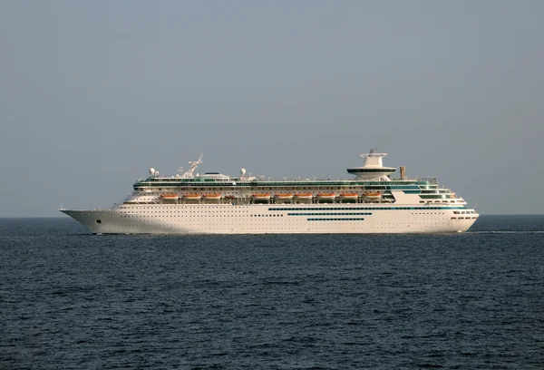Modern cruise ship — Stock Photo, Image