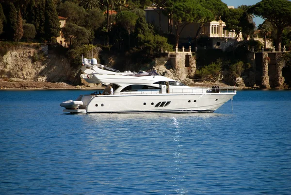Yacht on the French Riviera — Stock Photo, Image