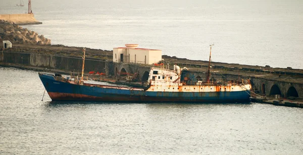 Rusty Old Fishing Boat — Stock Photo, Image