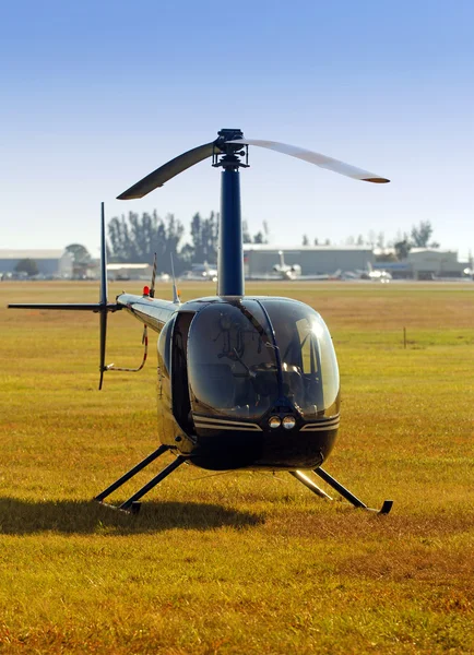Helikopter a földön — Stock Fotó