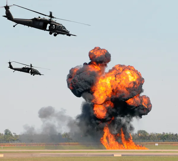 Ataque de helicóptero — Foto de Stock