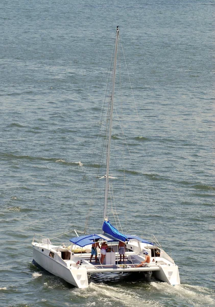 На рыбацкой лодке — стоковое фото