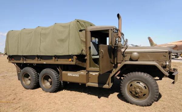 Camión del ejército — Foto de Stock