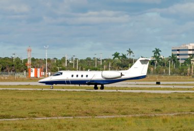 Learjet 55 hafif jet uçak