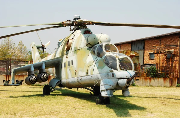 Helikopter Mi-24 – stockfoto