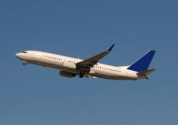 Avião de passageiros moderno — Fotografia de Stock