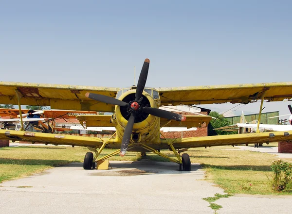 오래 된 비행기 — 스톡 사진