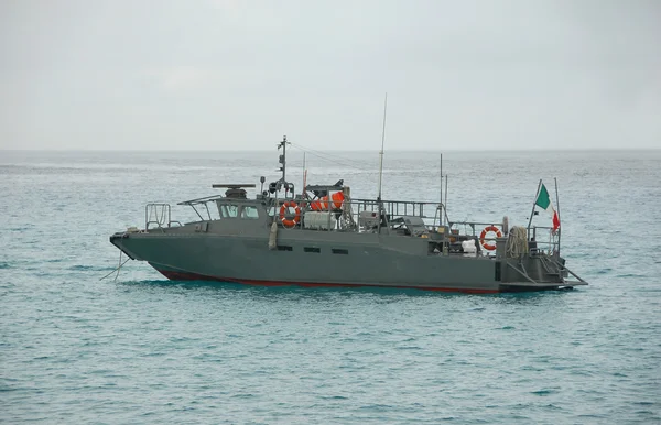 Patrol wojskowy łódź — Zdjęcie stockowe