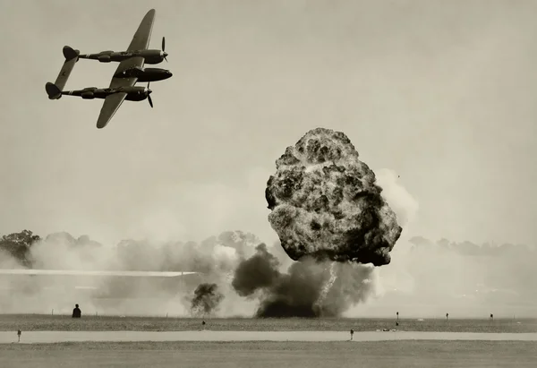 Bombardeamento aéreo — Fotografia de Stock