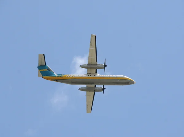 Avião turboélice — Fotografia de Stock