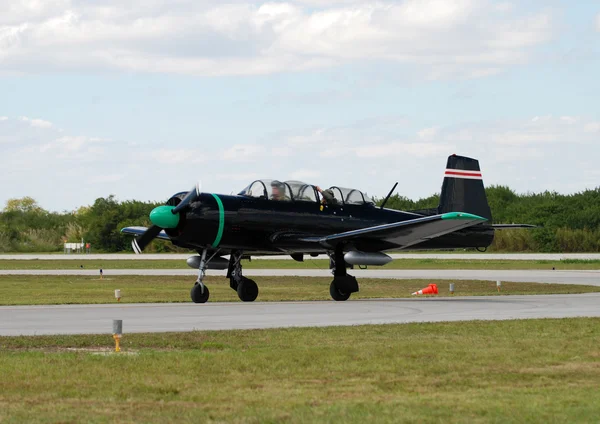 Чёрный самолёт — стоковое фото