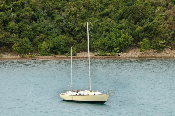 Anchored sailboat — Stock Photo, Image