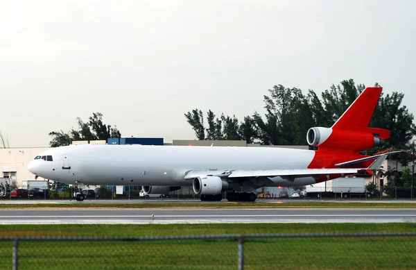 Heavy cargo jet — Stock Photo, Image