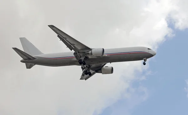Letadlo dopravní reaktivný — Stock fotografie