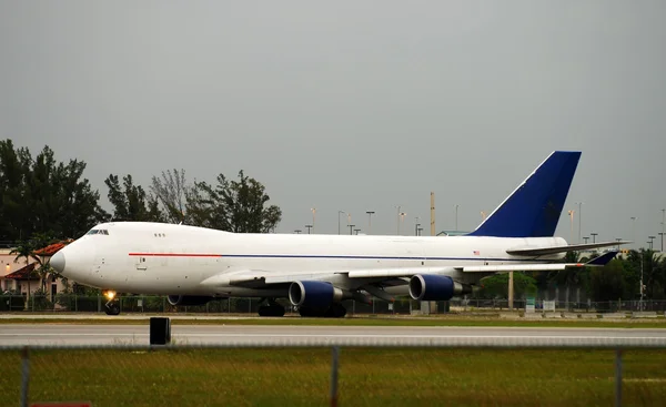 Jumbo jet uçak — Stok fotoğraf