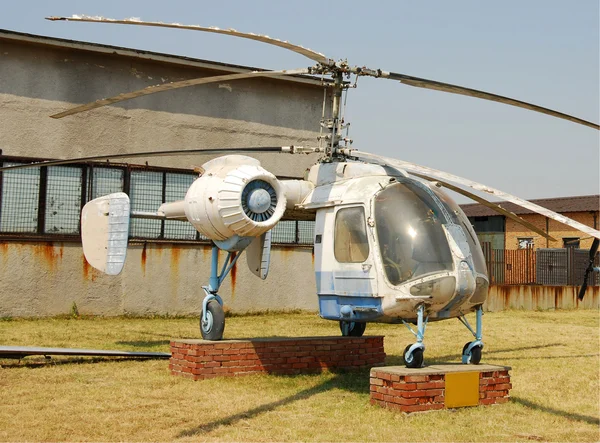 Pequeño helicóptero —  Fotos de Stock