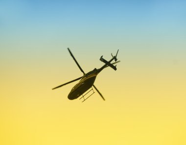 havai geçen helikopter