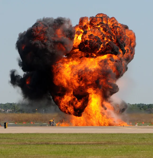 Explosão gigante — Fotografia de Stock