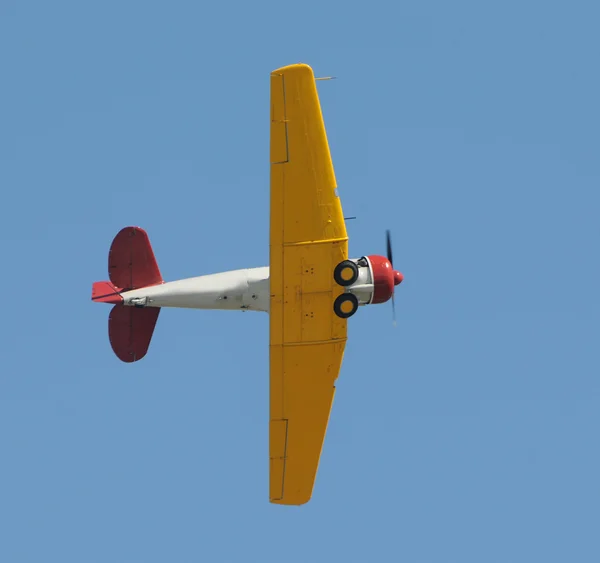 오래 된 프로펠러 비행기 — 스톡 사진